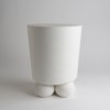 PIEDI-TABLE-sculptural-side-accent-table-white-concrete-handmade-luxury-alentes