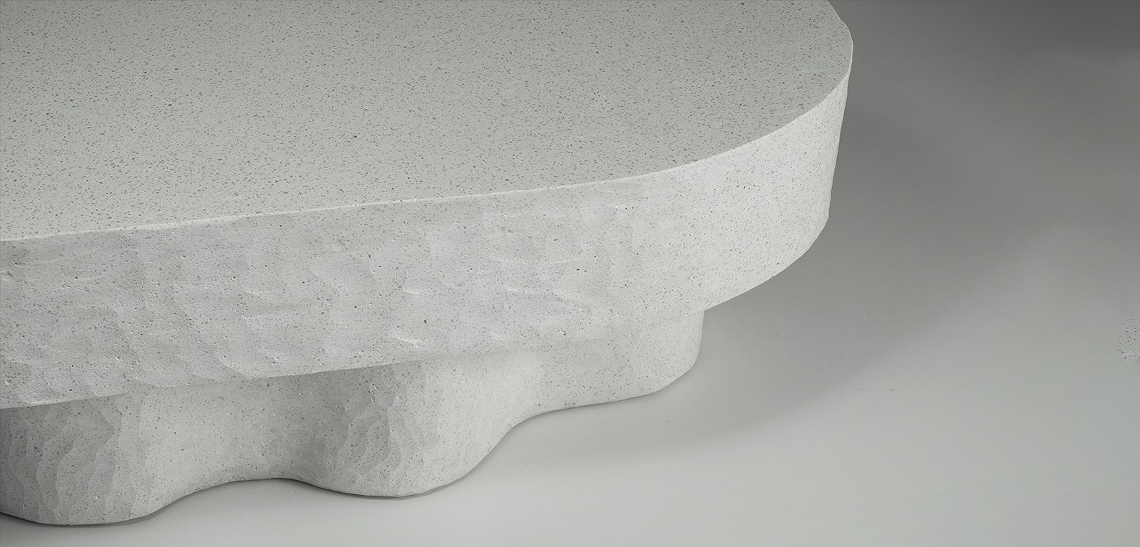 MEDUSA bench/table in white cast stone designed and handcrafted by Alentes Atelier.
